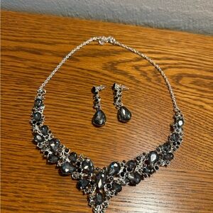 Elegant Silver and Black Jewelry Set